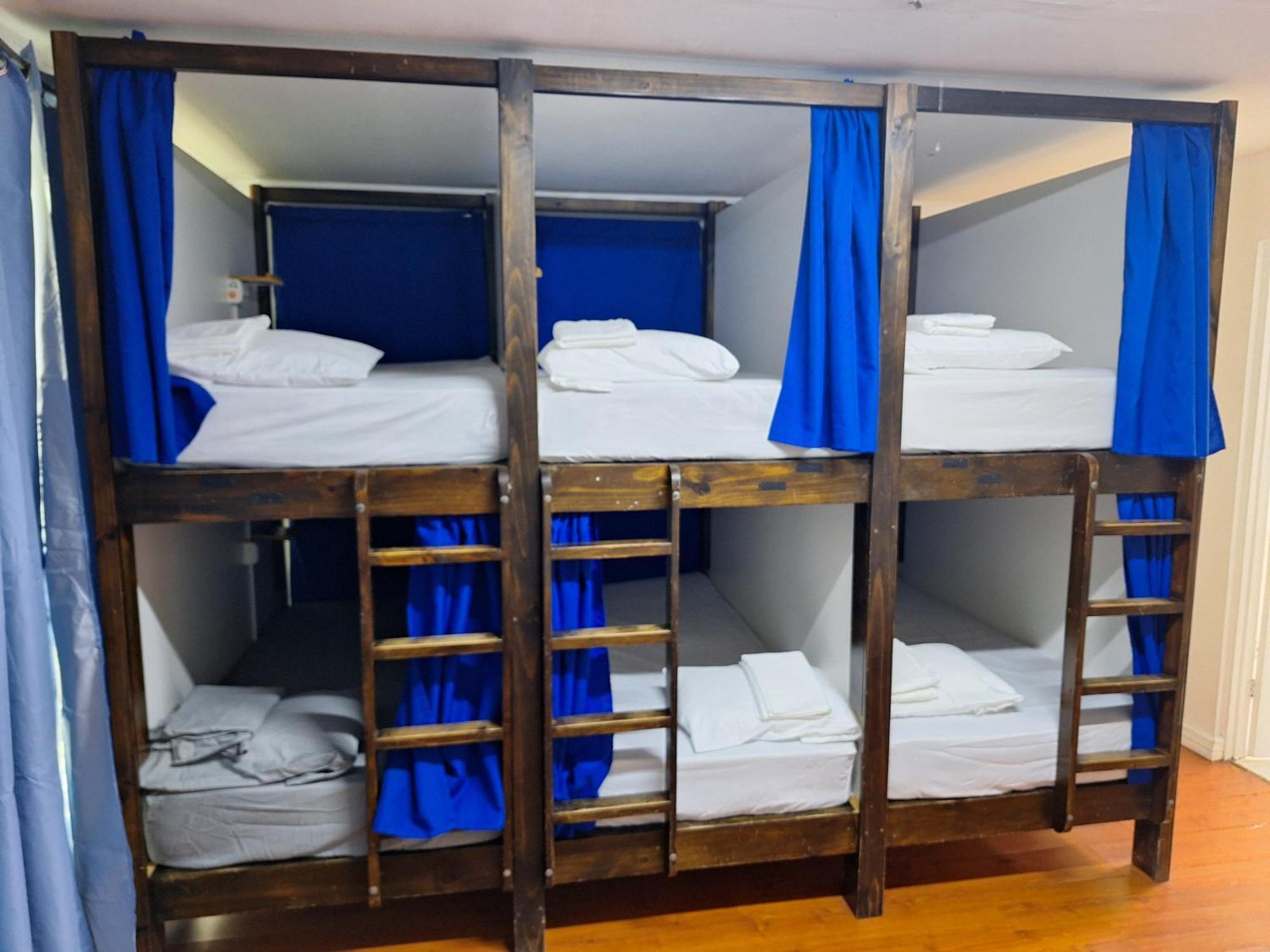 Carolina Hostel Сан-Хосе Экстерьер фото