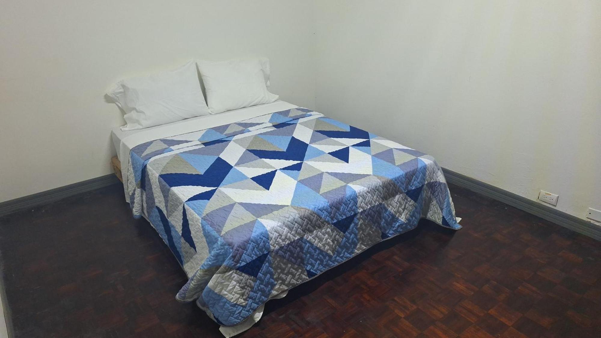 Carolina Hostel Сан-Хосе Экстерьер фото