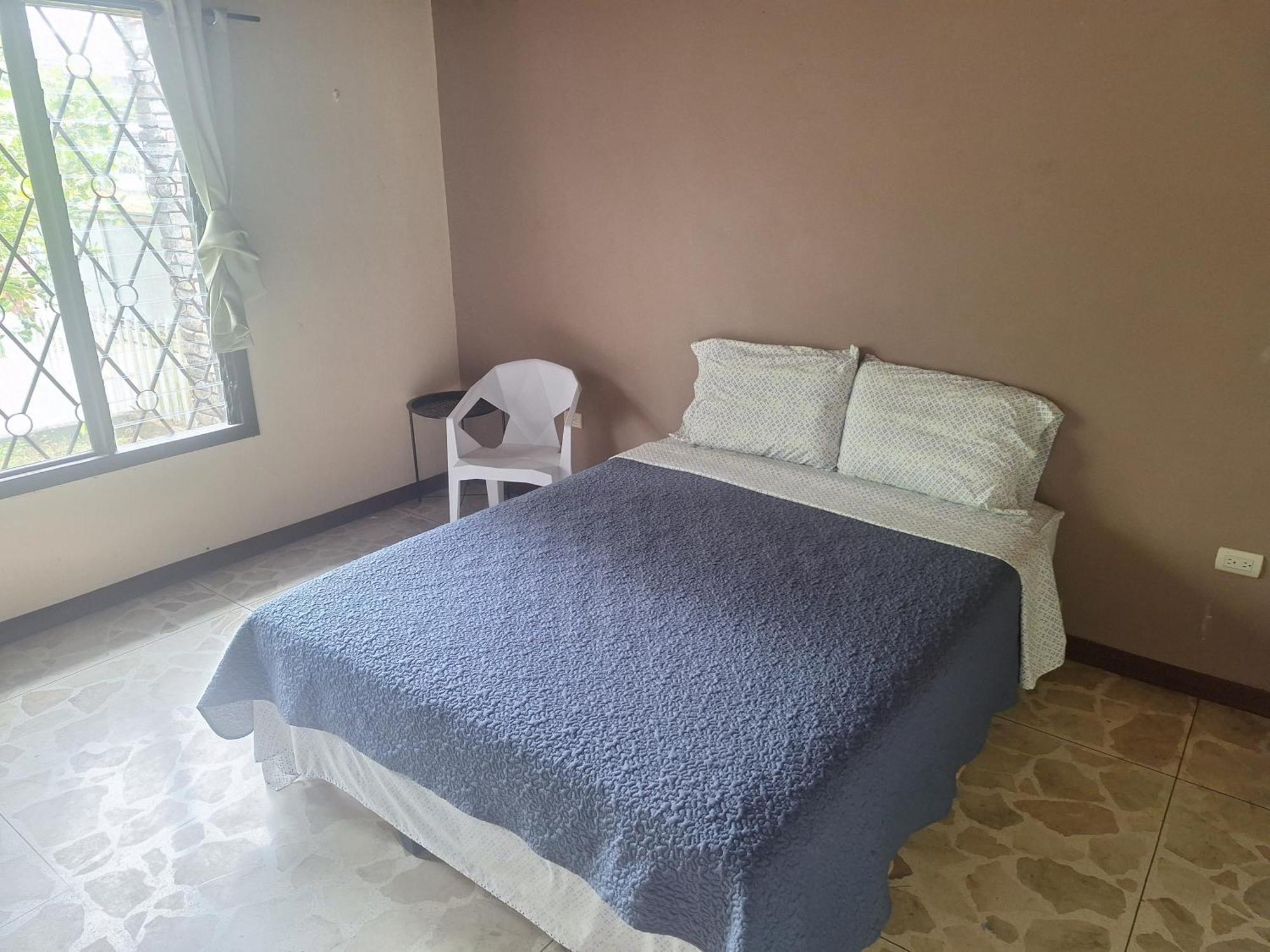 Carolina Hostel Сан-Хосе Экстерьер фото